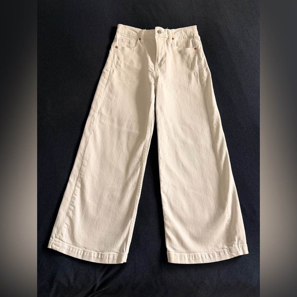 GAP Women's Wide Leg White Jeans
